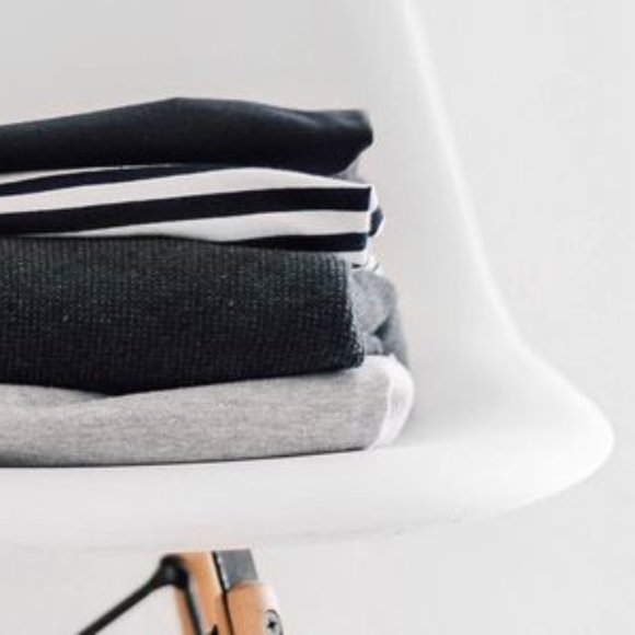 clothes - Picture 1 of 2